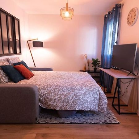Le Cocon-T2-40M2-Centre Ville 10Min Disney Бюсси-Сен-Жорж Экстерьер фото