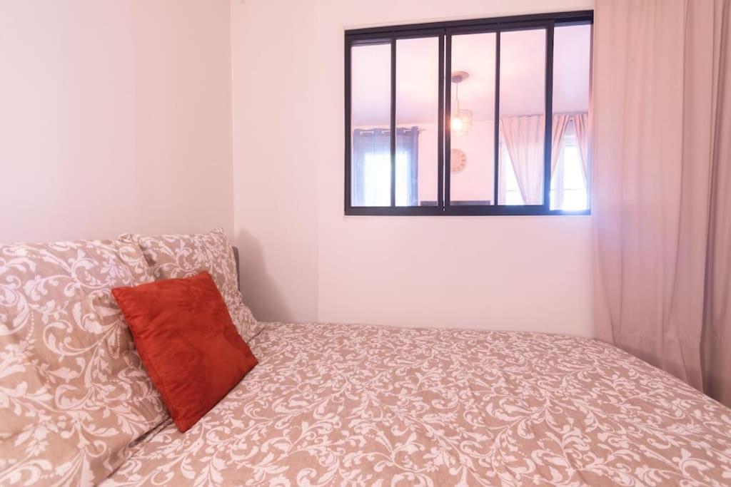 Le Cocon-T2-40M2-Centre Ville 10Min Disney Бюсси-Сен-Жорж Экстерьер фото